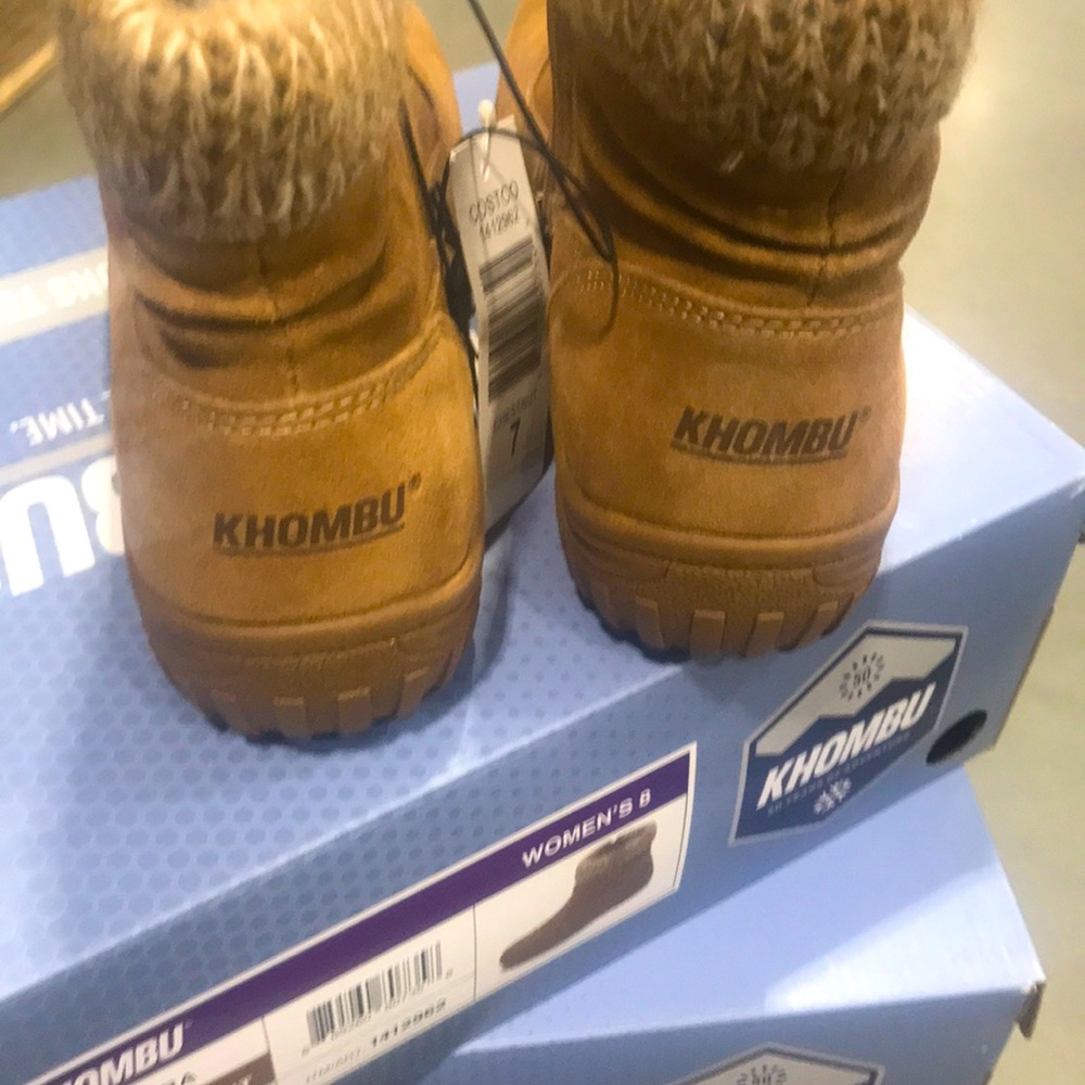 Khombus Ladies' Laura All Weather Bootie size 8 - Picture 8 of 10